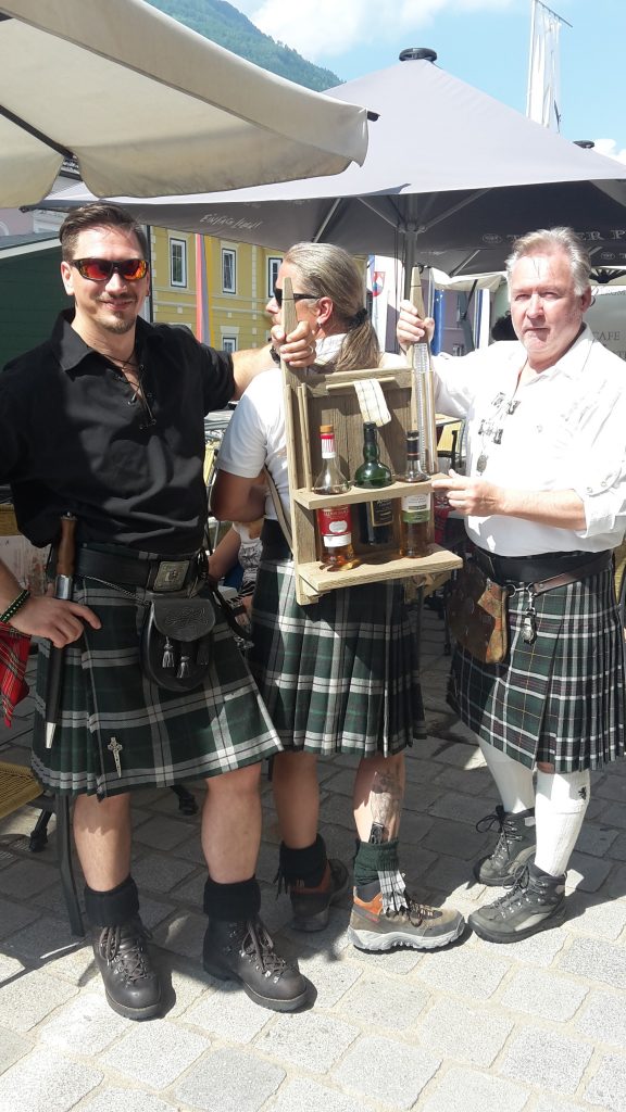 Mobiler Whiskystand